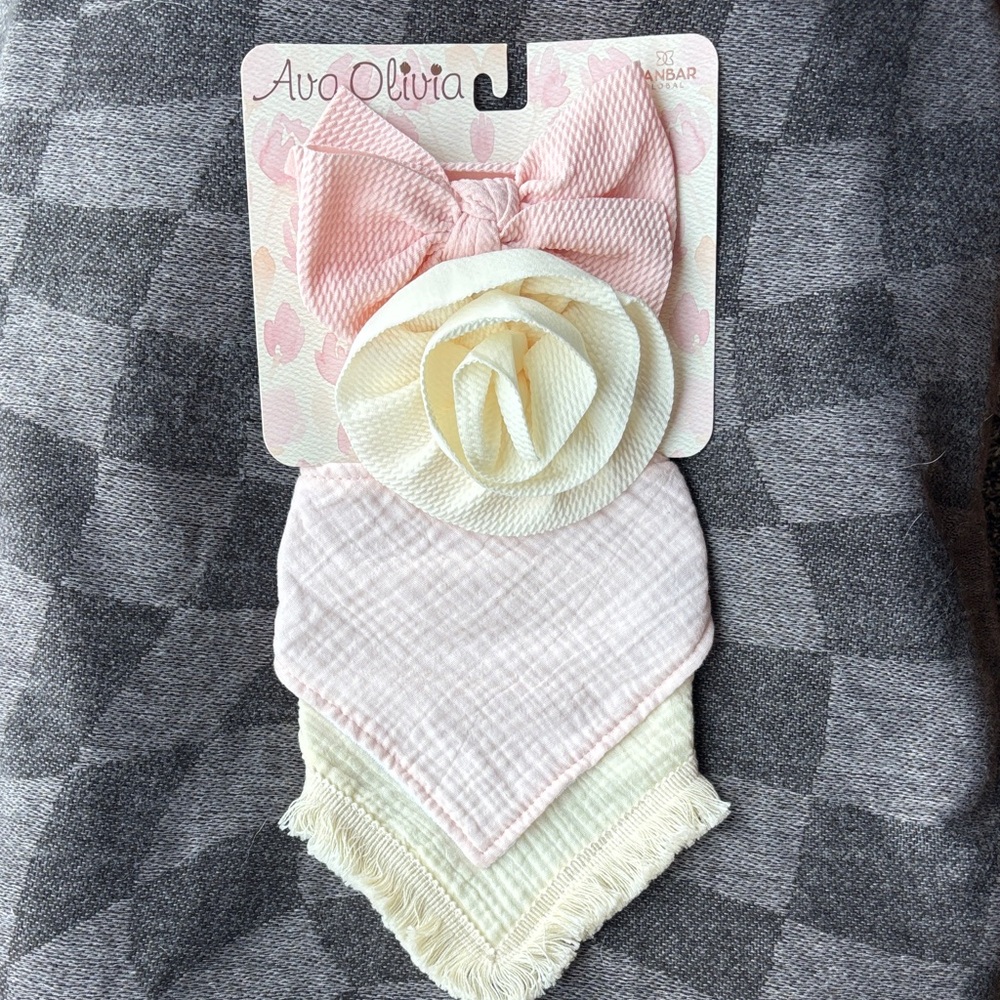 NWT Headbands & Bibs